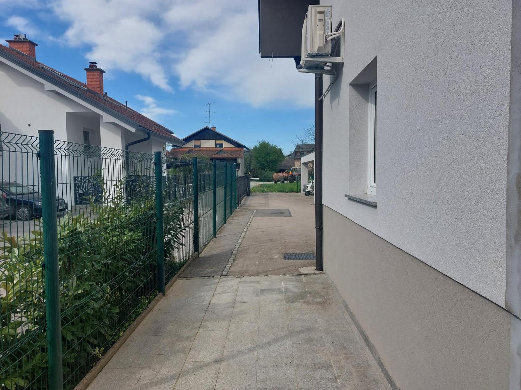 Spring And Summer Apartment Near Ljubljana With Free Secure Parking Domzale Exterior photo